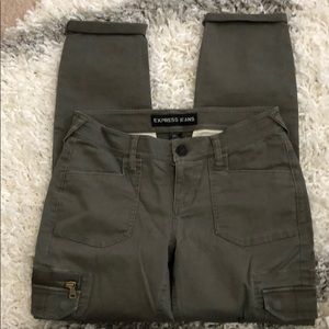 Express olive cargo pants size 2